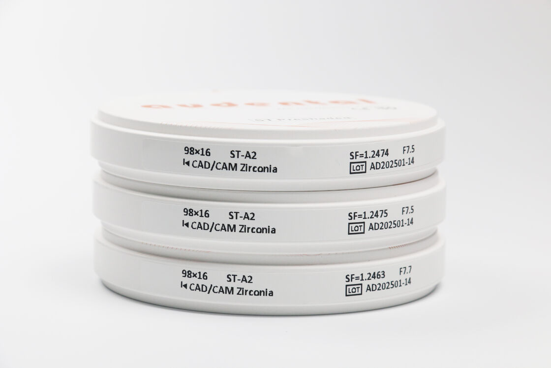 प्राकृतिक दिखने वाले दंत पुनर्स्थापनों के लिए समान रंग सटीकता और उच्च पारदर्शिता प्रदान करने वाला प्री-शेड जिरकोनिया ब्लॉक