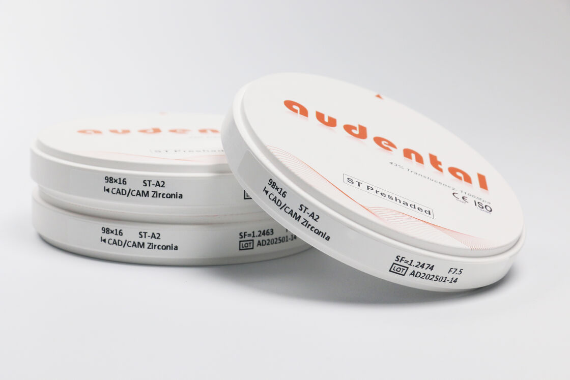 प्राकृतिक दिखने वाले दंत पुनर्स्थापनों के लिए समान रंग सटीकता और उच्च पारदर्शिता प्रदान करने वाला प्री-शेड जिरकोनिया ब्लॉक