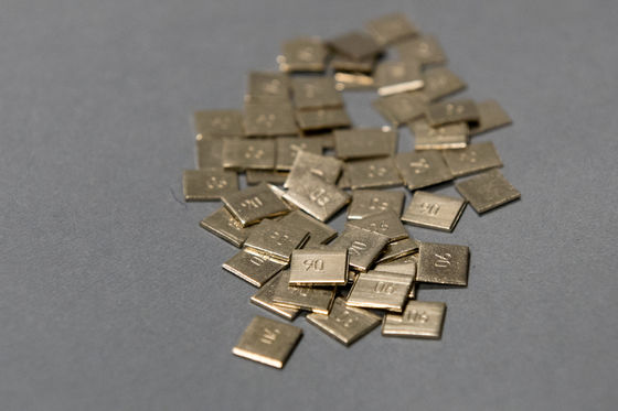 ऑडेंटल 90 दंत पुनर्स्थापना उच्च कुलीन मिश्र धातु, दंत सिरेमिक मिश्र धातु पीला Au89.5%